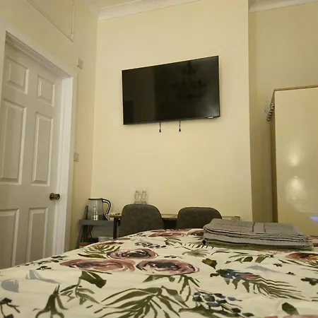 Modern En-Suite Doubles In Boston Town Spacious & Contemporary Rooms Room photo