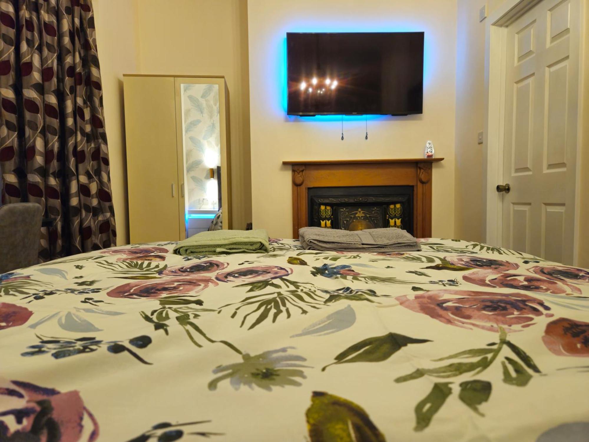 Homestay Modern En-suite Doubles In Town Spacious & Contemporary Boston