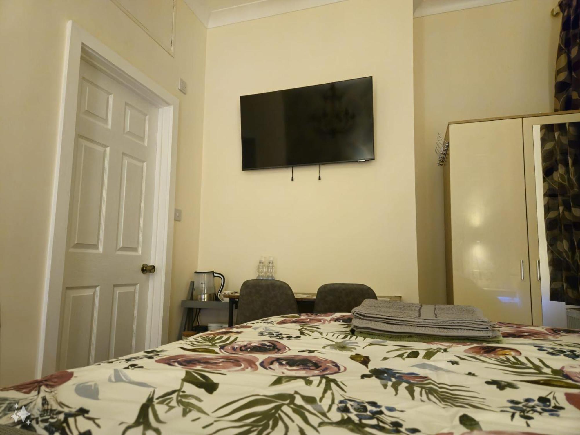 Homestay Modern En-suite Doubles In Town Spacious & Contemporary Boston